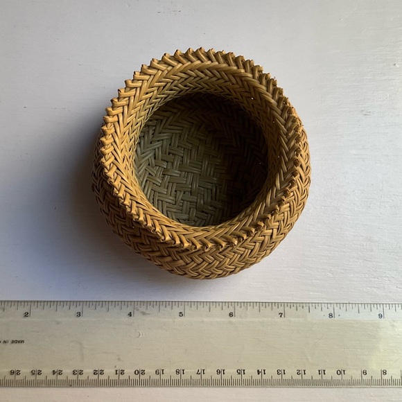 Vintage Tarahumara Miniature Basket - Hand Woven Pine Needles Made in Mexico - Picture 7 of 7